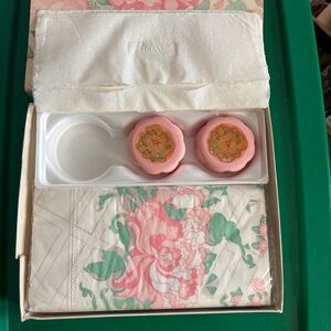 Vintage Avon Tender Blossoms Guest Towels and Soaps Set